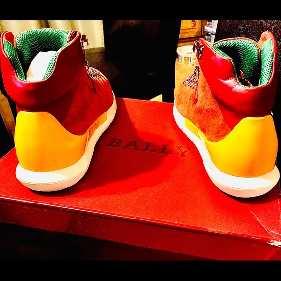 Designer shoes - Picture 2 of 2